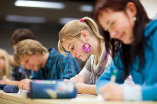 Learning English – Can Exams Be Good for You?